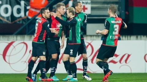 疑为贺首维 疑为贺首维